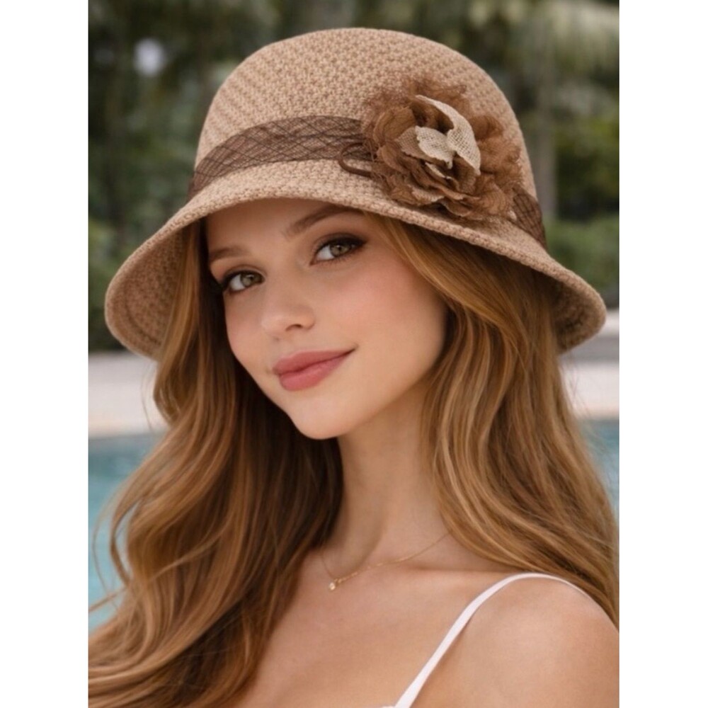Beige Crochet Cloche Hat w/ Floral Detail – Elegant Neutral 🤍🌿